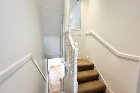 132 Brookdale Road, London, SE6 4JN