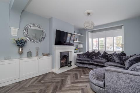 9 Inverness Road, Worcester Park, KT4 8PT