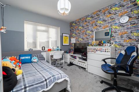 9 Inverness Road, Worcester Park, KT4 8PT