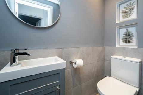 9 Inverness Road, Worcester Park, KT4 8PT