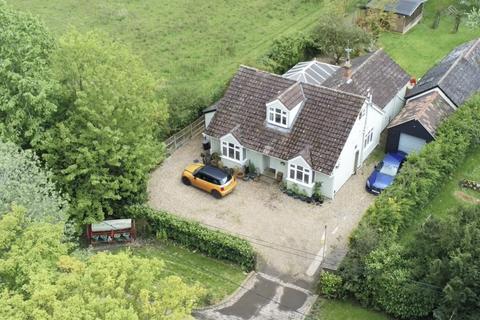 4 bedroom bungalow for sale, Sampford Road, Braintree CM7