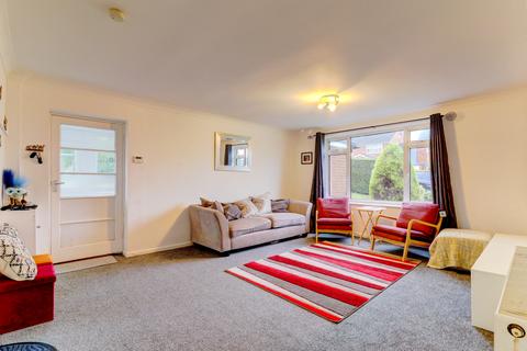 2 bedroom maisonette for sale, Carver Hill Road, Buckinghamshire HP11