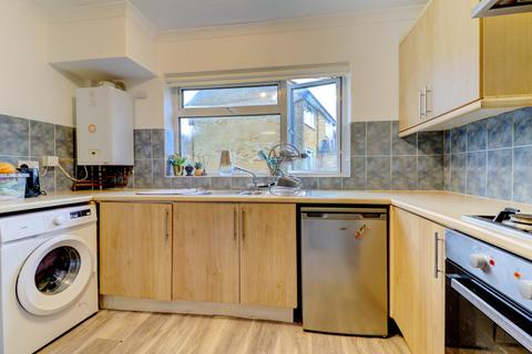 2 bedroom maisonette for sale, Carver Hill Road, Buckinghamshire HP11