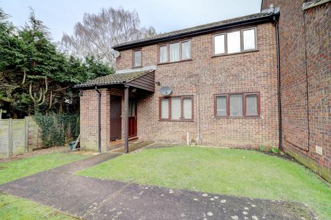 16 Birinus Close, High Wycombe, HP12 3LZ
