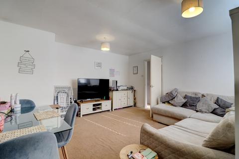 16 Birinus Close, High Wycombe, HP12 3LZ