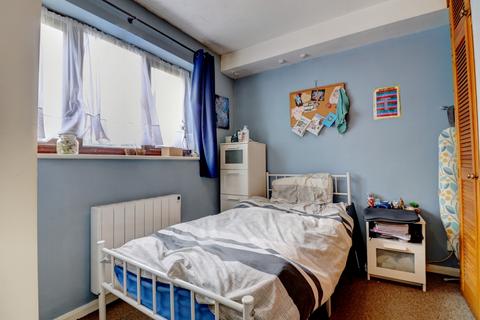 16 Birinus Close, High Wycombe, HP12 3LZ