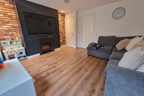 2 bedroom semi-detached house for sale, Harris Way, Warwickshire CV8