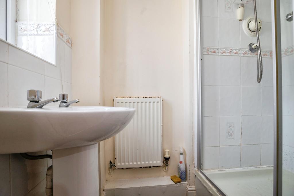 En-Suite Shower