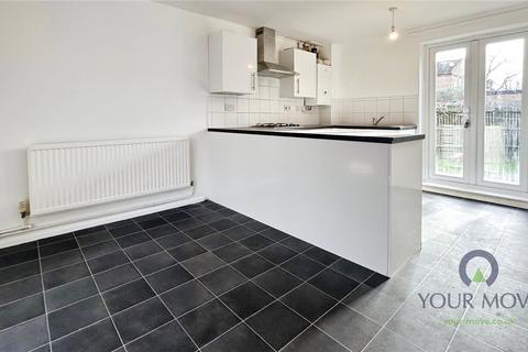 3 bedroom semi-detached house to rent, Courtland Grove, London SE28