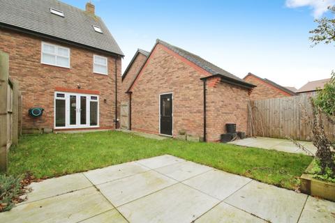 4 bedroom semi-detached house for sale, Grimshaw Close, Cheshire SK9