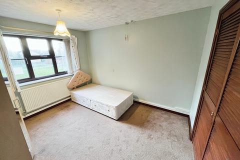 2 bedroom flat for sale, Pinfold, Leicestershire LE3