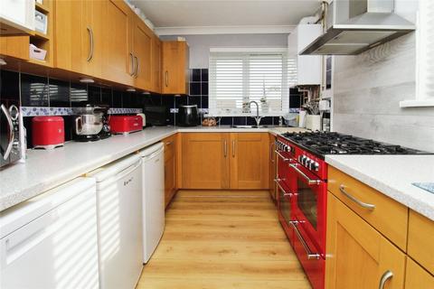 14 Oaklands Park, Buckfastleigh, TQ11 0BW