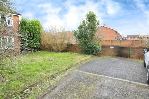 24 Bader Road, Wolverhampton, WV6 7UY