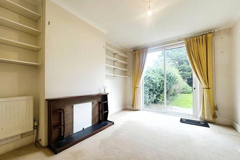 3 bedroom semi-detached house to rent, Oxford Road, Carshalton SM5