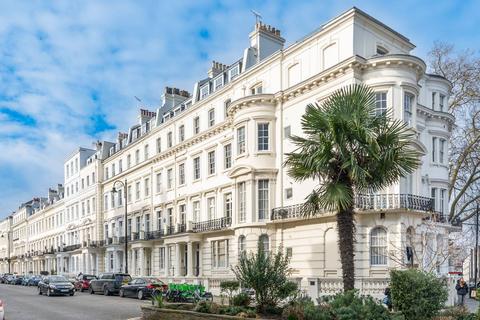 1 bedroom flat for sale, Kensington Park Gardens, Notting Hill, London, W11