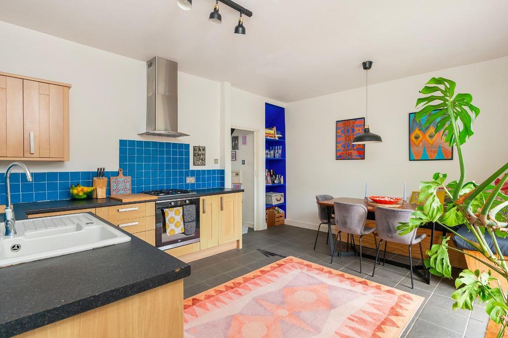 1 H5 RSA - Kitchen Diner B.jpg