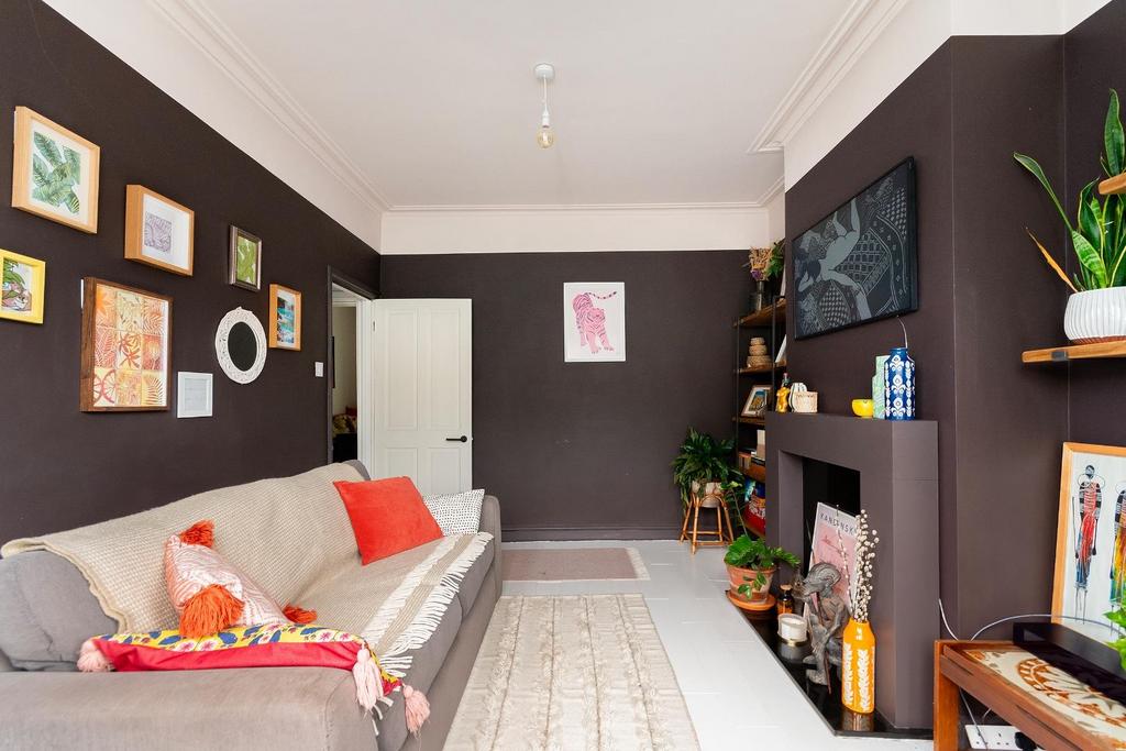 1 H5 RSA - Living Room B.jpg
