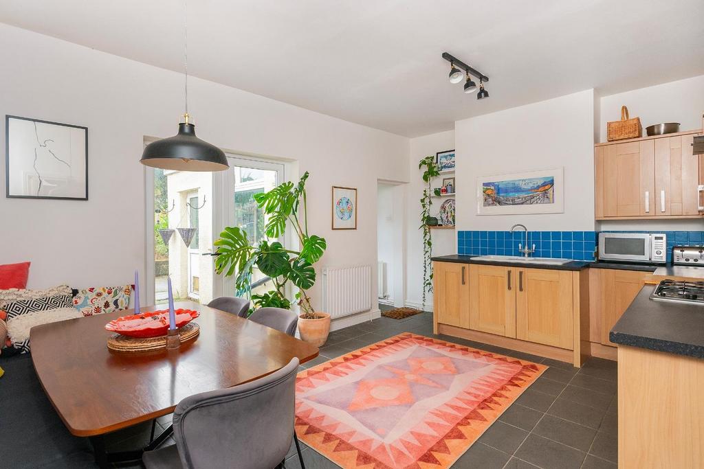 1 H5 RSA - Kitchen Diner E.jpg