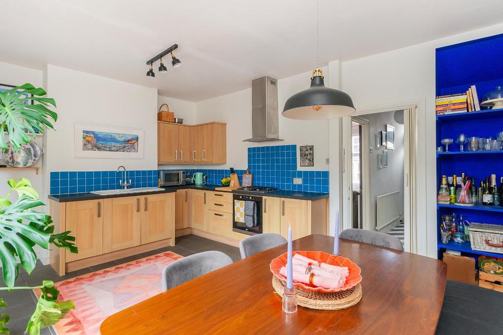 1 H5 RSA - Kitchen Diner A.jpg
