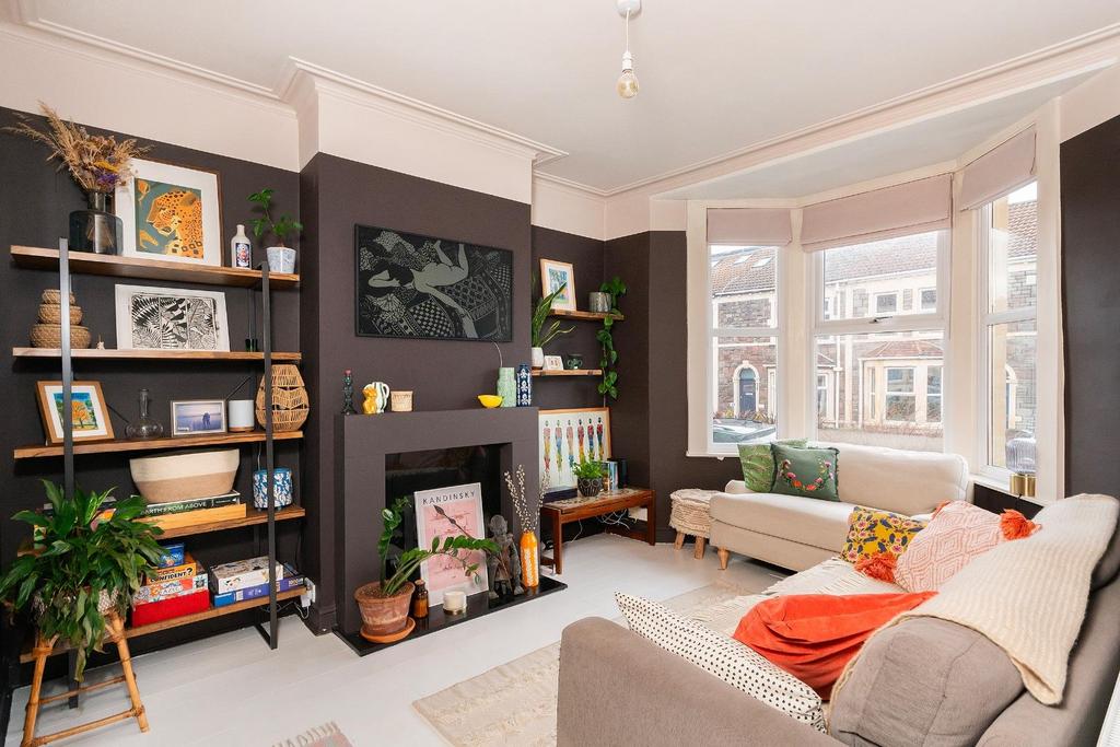 1 H5 RSA - Living Room D.jpg