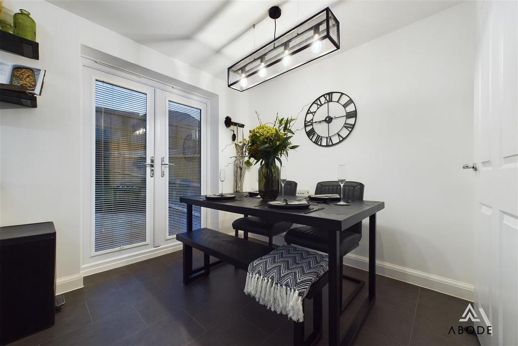 CAM03473 G0-PR0249-STILL030.jpg