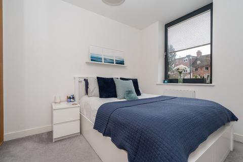 1 bedroom apartment for sale, Aldenham Road, Bushey, Hertfordshire, WD23