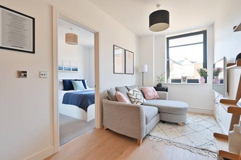 1 bedroom flat for sale, Aldenham Road, Bushey, WD23