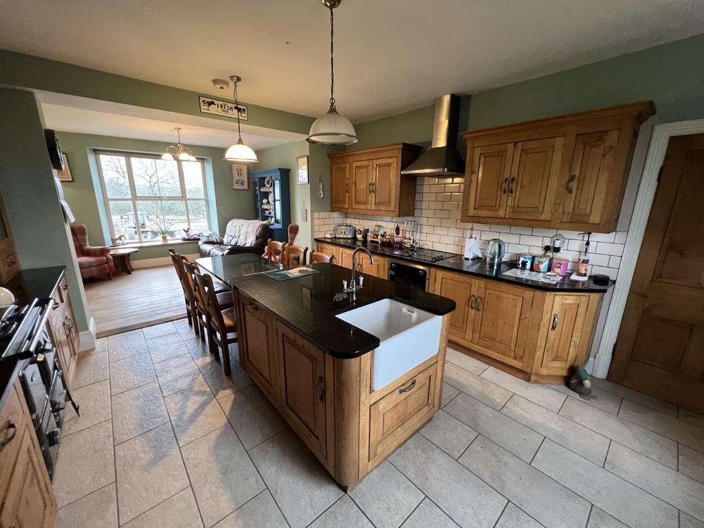 Farmhouse style Kitchen/Dining Room