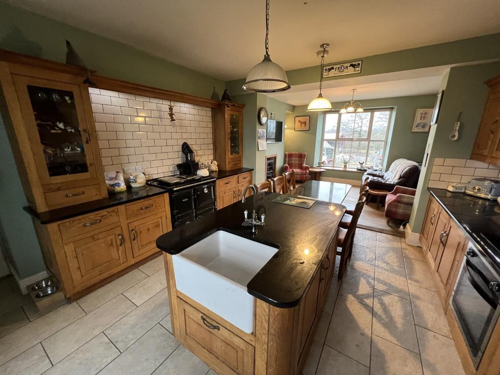 Farmhouse style Kitchen/Dining Room