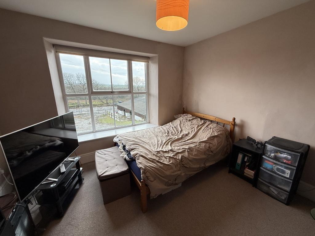 Front Double Bedroom 2