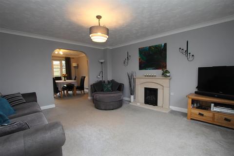 225 Beresford Road, Ely, CB6 3WW