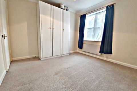 1 bedroom flat to rent, Alexandra Park, Queen Alexandra Road, High Wycombe, HP11