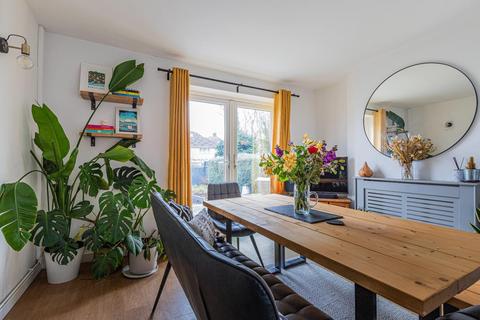 12 Fishguard Road, Llanishen, Cardiff, CF14 5PP