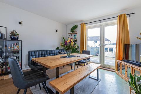12 Fishguard Road, Llanishen, Cardiff, CF14 5PP