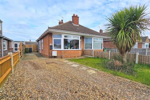 2 bedroom semi-detached bungalow for sale, Bradwell Avenue, Bradwell