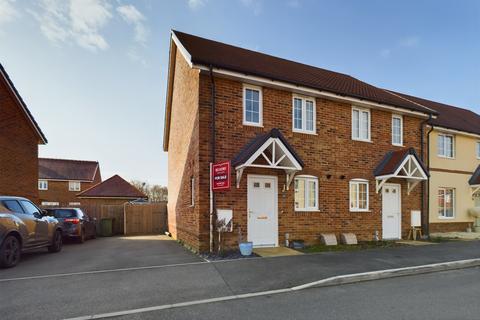 22 Cortland Drive, Bramley, Tadley, RG26 5WL