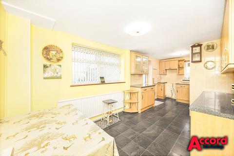 3 bedroom end of terrace house for sale, Waycross Road, Upminster, RM14