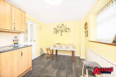 3 bedroom end of terrace house for sale, Waycross Road, Upminster, RM14