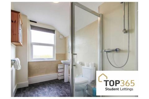 3 bedroom semi-detached house to rent, 3 Bedroom on Johnson Road, Lenton, Nottingham £145pppw excl bills