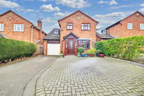 4 bedroom detached house for sale, Eagle Close, Nuneaton CV11