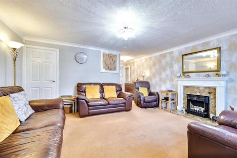 4 bedroom detached house for sale, Eagle Close, Nuneaton CV11