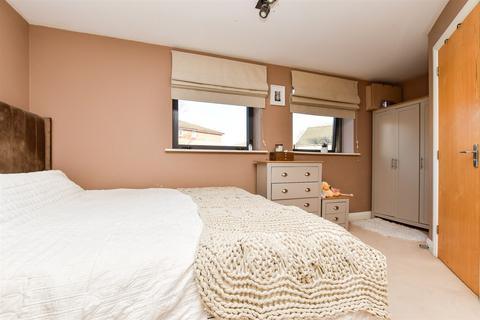 2 bedroom apartment for sale, Clifford Way, Maidstone, Kent