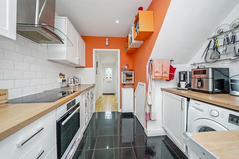 78 Whitefields Road, Cheshunt, Waltham Cross, EN8 0EL