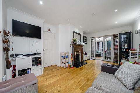 78 Whitefields Road, Cheshunt, Waltham Cross, EN8 0EL