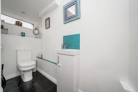 78 Whitefields Road, Cheshunt, Waltham Cross, EN8 0EL