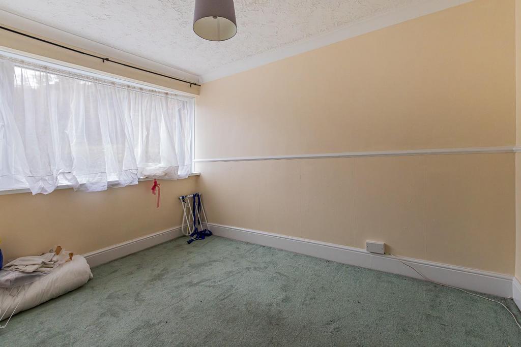 Goscombe Drive 27-9.jpg