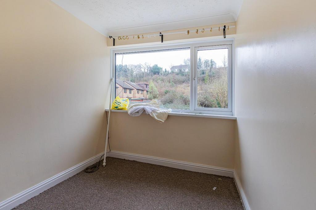 Goscombe Drive 27-8.jpg