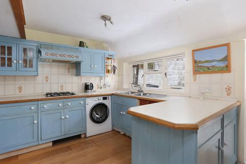 2 bedroom terraced house for sale, West Street, Farnham, Surrey, GU9