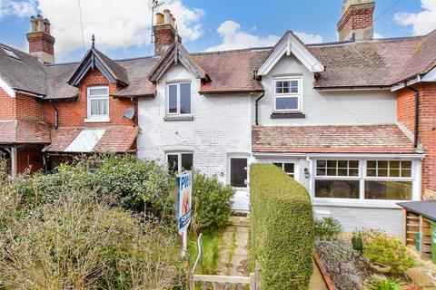 3 bedroom terraced house for sale, Broadway, Totland Bay, Isle of Wight