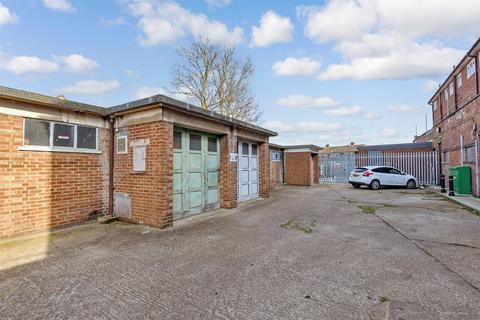 3 bedroom apartment for sale, Gardner Avenue, Corringham, Stanford-Le-Hope, Essex